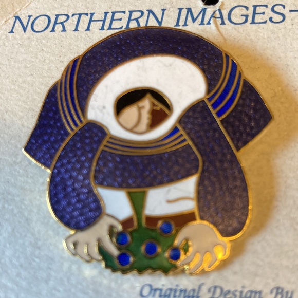 NEW!!  Alaskan’s Barbara Lavallee Label Pin - Picture 2 of 3